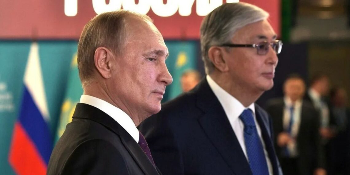 Какую роль играет действующая власть в России для республик Центральной Азии