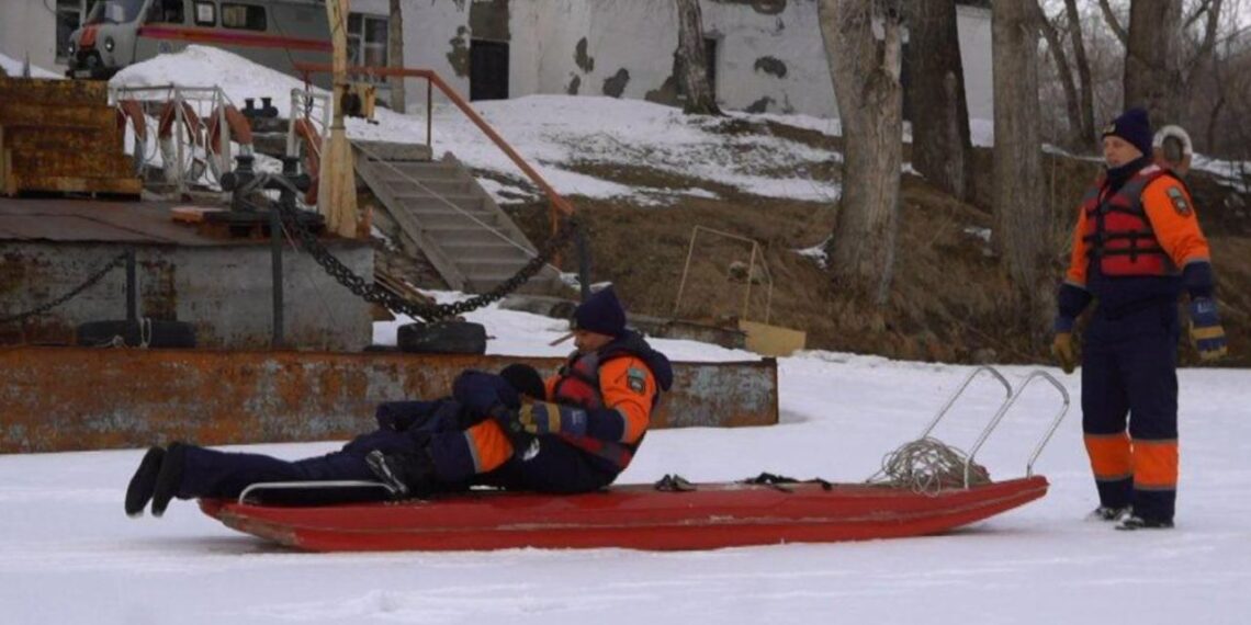 Спасатели МЧС провели рейд безопасности на водоемах Восточно-Казахстанской области