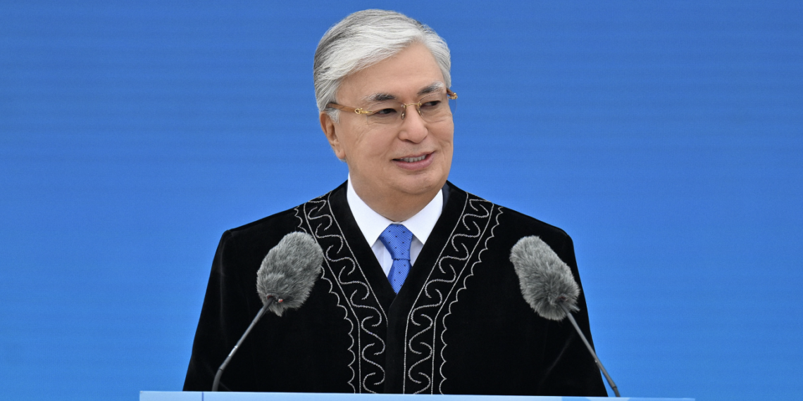 Глава Государства поздравил казахстанцев с праздником Наурыз