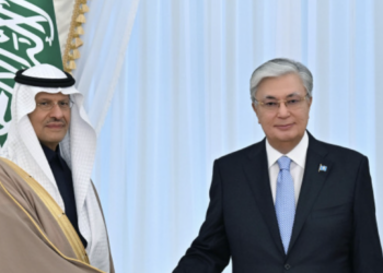 Глава Государства провел встречу с министром энергетики Королевства Саудовская Аравия