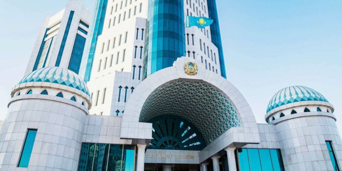 Парламент принял закон о пожизненном лишении свободы за педофилию и убийство детей