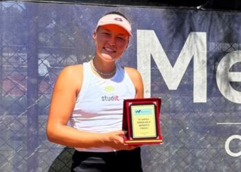 Теннисистка Соня Жиенбаева завоевала первый титул во взрослом турнире