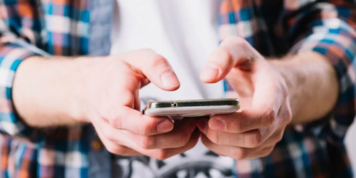 Ученик девятого класса угрожал массовыми убийствами в школах на западе Казахстана