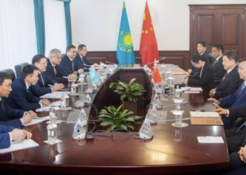 Глава МВД РК провел встречу с министром общественной безопасности КНР