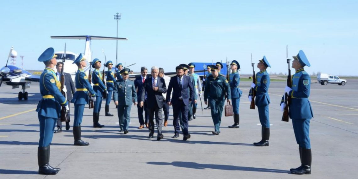 Участники Совещания министров обороны государств-членов ШОС прибыли в Астану