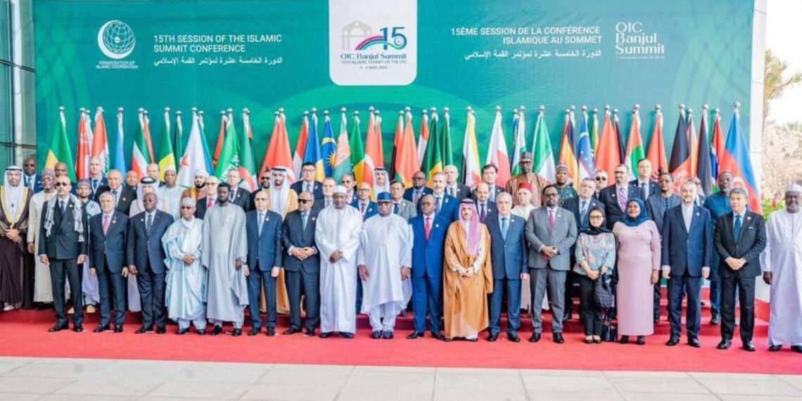 Казахстан принял участие в 15-м Саммите Организации исламского сотрудничества