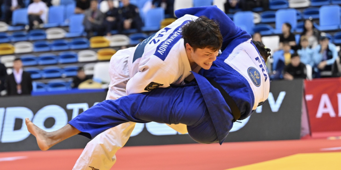 Четверо казахстанских дзюдоистов успешно стартовали на турнире в Астане