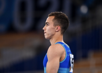 Казахстанский гимнаст завоевал историческое «серебро» на чемпионате Азии