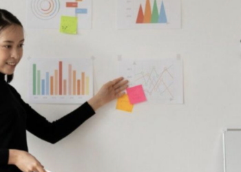 Свыше 10 тысяч педагогов получат посткурсовую поддержку по профилактике буллинга и насилия среди детей и подростков