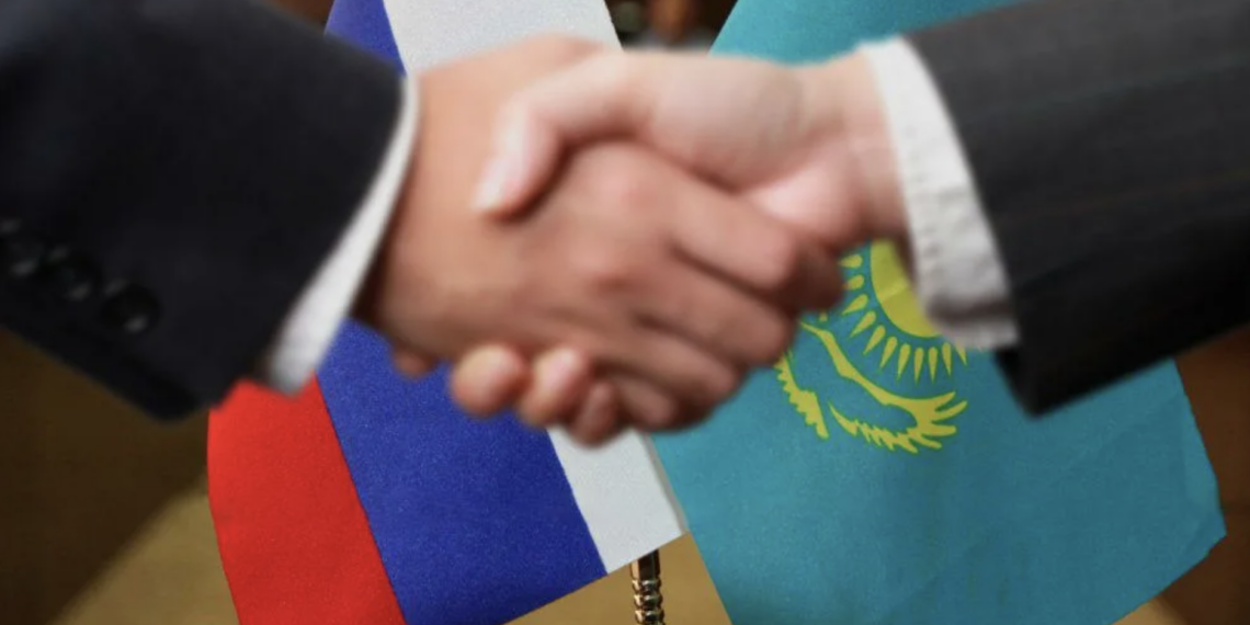 Встреча глав МИД Казахстана и России подтверждает тесные связи двух стран