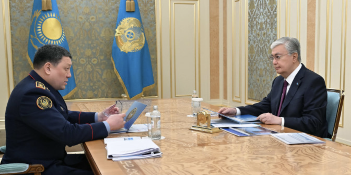 Касым-Жомарт Токаев провел встречу с министром внутренних дел