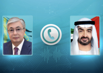 Глава государства провел телефонный разговор с Президентом ОАЭ