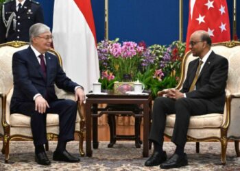 Касым-Жомарт Токаев встретился с Президентом Сингапура