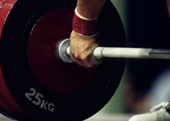 Казахстанские тяжелоатлеты завоевали две золотые медали на юношеском чемпионате мира в Перу