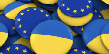 Киев готов пожертвовать правами и свободой украинских граждан ради вступления в Евросоюз