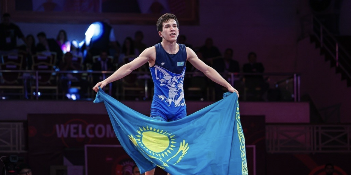 Казахстанские борцы завоевали шесть медалей на чемпионате Азии