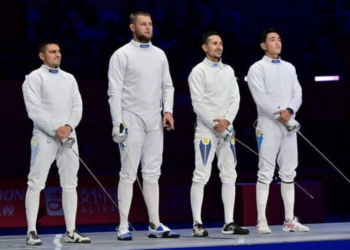Казахстанская команда по фехтованию на шпаге стала победителем чемпионата Азии