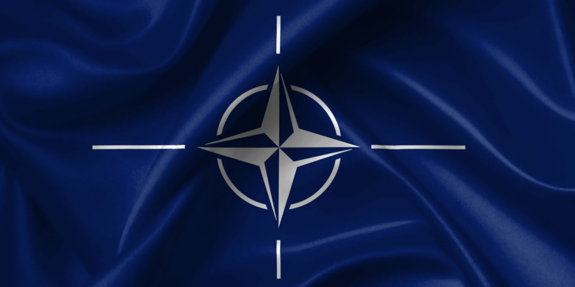 Североатлантический альянс рассматривает приведение ядерного оружия в состояние боеготовности