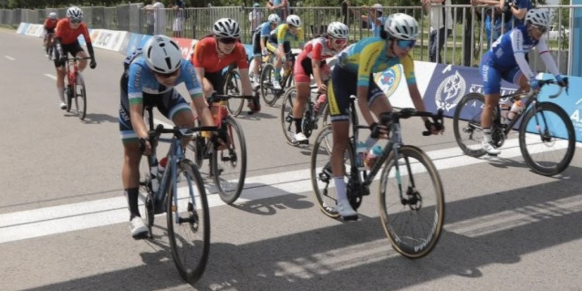 Казахстанские спортсмены завоевали две медали на чемпионате Азии по велоспорту на шоссе