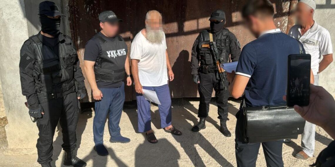 КНБ задержал 4 казахстанцев по подозрению в пропаганде терроризма