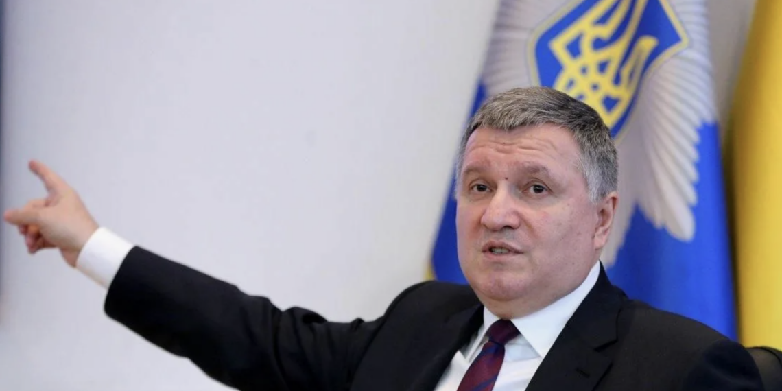 Экс-глава МВД Украины формирует межфракционное объединение в преддверии потери власти режимом Зеленского