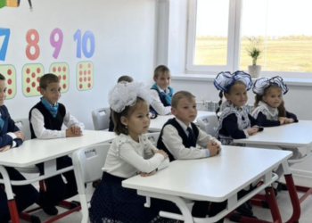 Для зачисления в первый класс подано свыше 270 тысяч заявок