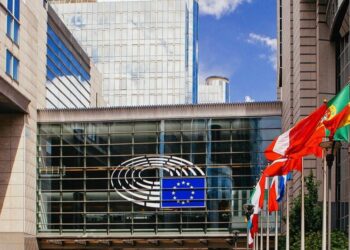 Евросоюз рассматривает создание собственного альянса в альтернативу НАТО, теряющему дееспособность