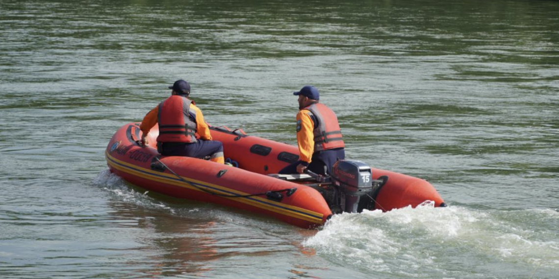 Силами патрульных спасателей на воде в области Абай спасены семь человек