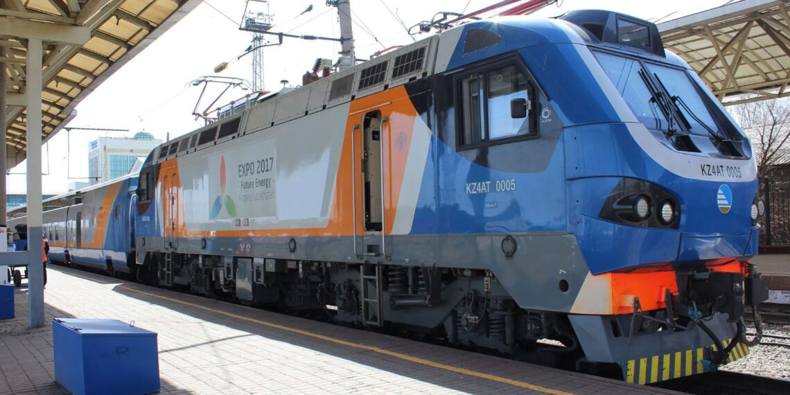 В Казахстане фиксируется значительный рост перевозок с помощью железнодорожного транспорта