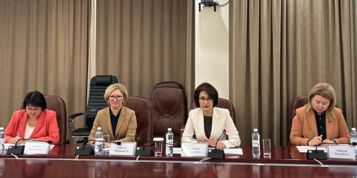 Минздрав Казахстана и ЮНИСЕФ обсуждают новые инициативы по защите здоровья детей и подростков