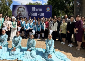 В Республике Казахстан отмечают 179-летие Абая Кунанбаева