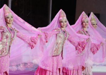 Казахстан и Россия обсуждают открытие казахстанского культурного центра в Москве