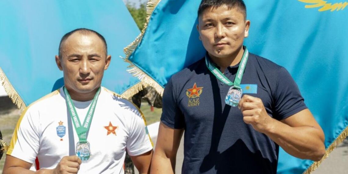 Казахстанские десантники-гиревики успешно выступили на ЧМ в Кыргызстане