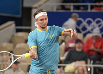 Теннисист Александр Бублик уступил сопернику на старте Кубка Дэвиса