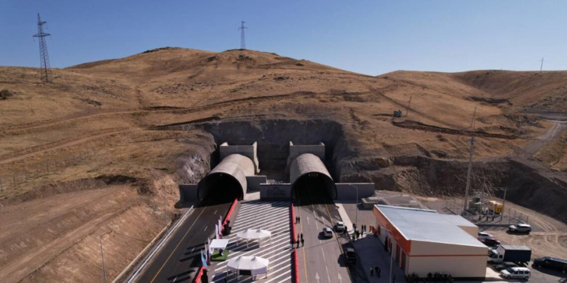 Самый длинный в Казахстане автомобильный тоннель сдан в эксплуатацию