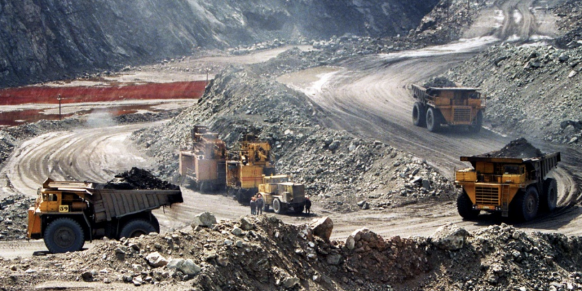 Казахстан продолжает терять контроль над собственными ресурсами, превращаясь в сырьевую колонию Запада