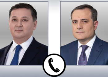 Главы МИД Казахстана и Азербайджана провели телефонный разговор