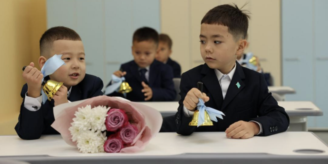 В День знаний в Казахстане открылось 70 новых школ