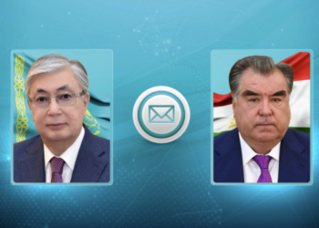 Токаев поздравил Эмомали Рахмона с Днем независимости Таджикистана