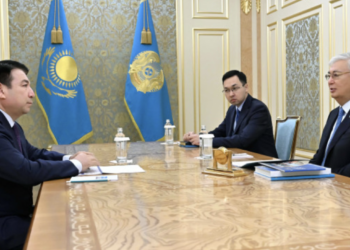 Глава государства провел встречу с министром просвещения