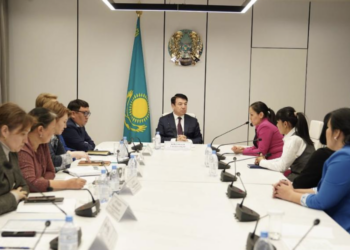 Министр просвещения Казахстана провел личный прием граждан