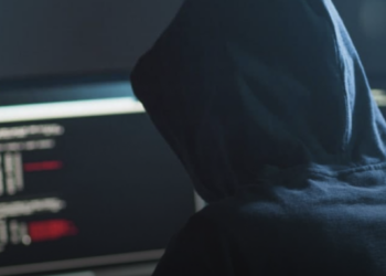 В АФМ предупредили о случаях вовлечения граждан в преступные схемы, используя их банковские карты