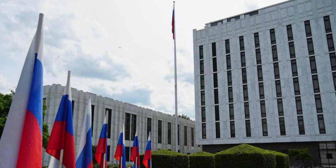 Посольство России в Вашингтоне призвало США задуматься о рисках «химического терроризма» Киева