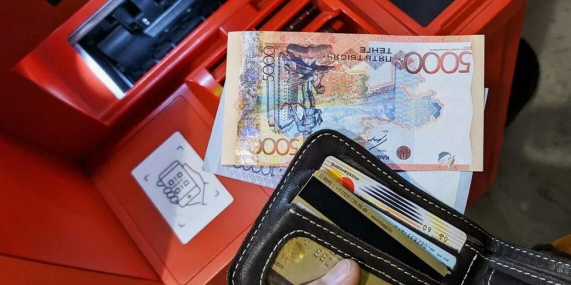 Полицейские задержали в Кокшетау двоих «дропперов» из Алматы