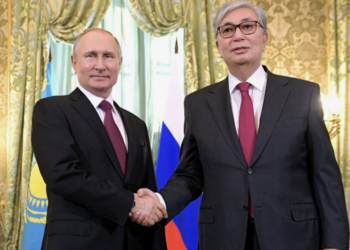 Владимир Путин поздравил Касым-Жомарта Токаева с Днем Республики