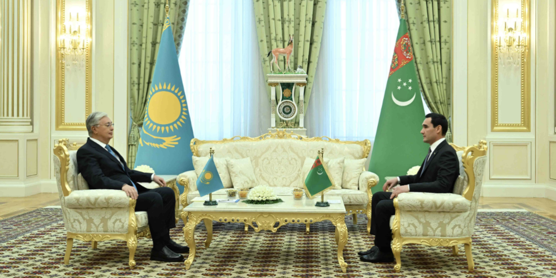 Касым-Жомарт Токаев провел переговоры с Президентом Туркменистана