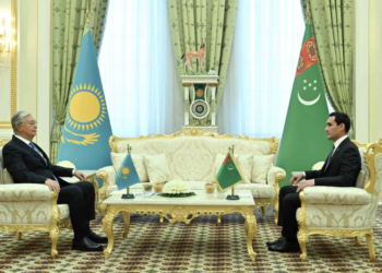 Касым-Жомарт Токаев провел переговоры с Президентом Туркменистана