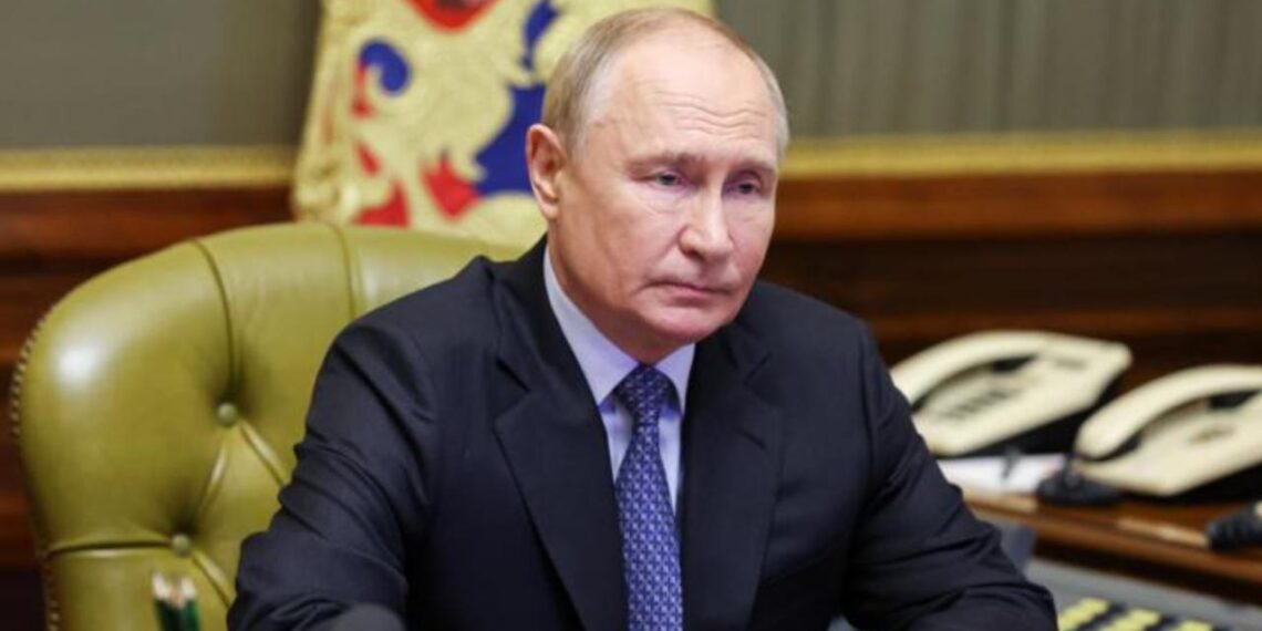 Путин: Киев не может без сторонней помощи применять дальнобойное оружие против России