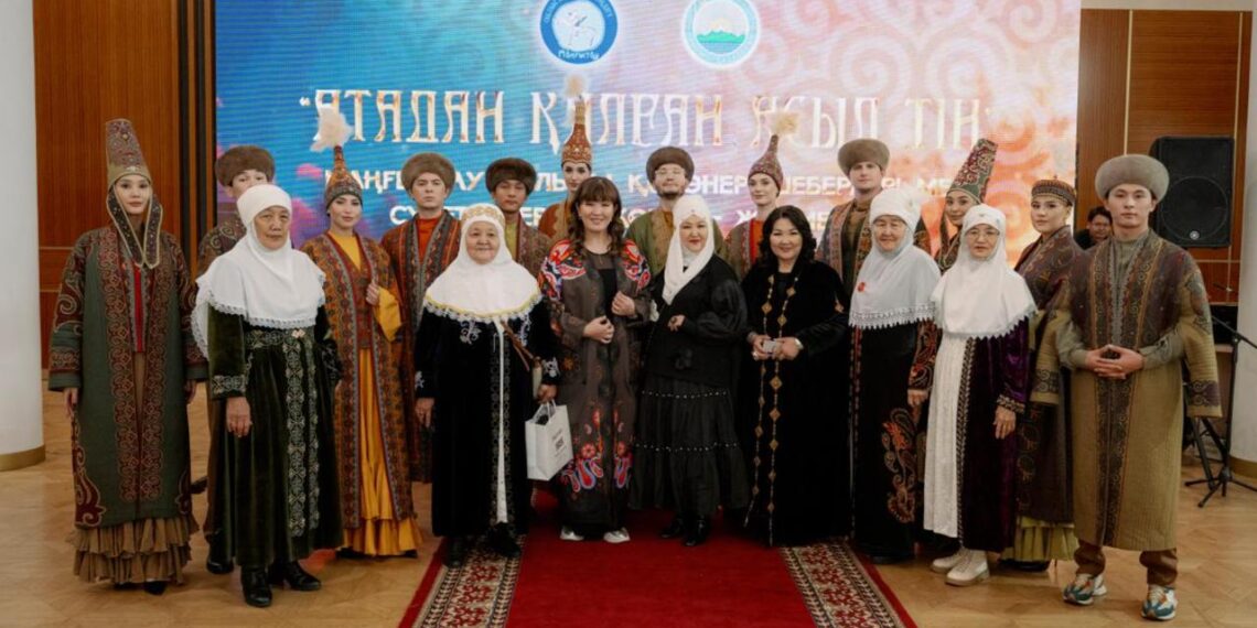 В Усть-Каменогорске проходит выставка мангистауских мастеров