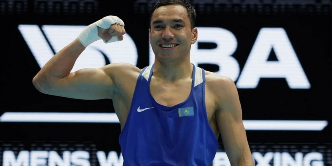 Боксер Дулат Бекбауов вышел в четвертьфинал чемпионата Азии